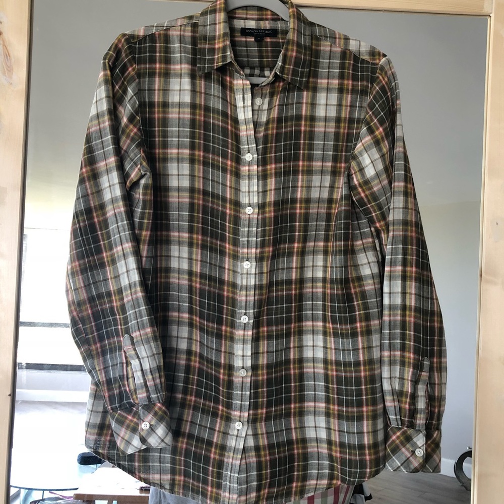 Banana Republic soft wash  plaid shirt